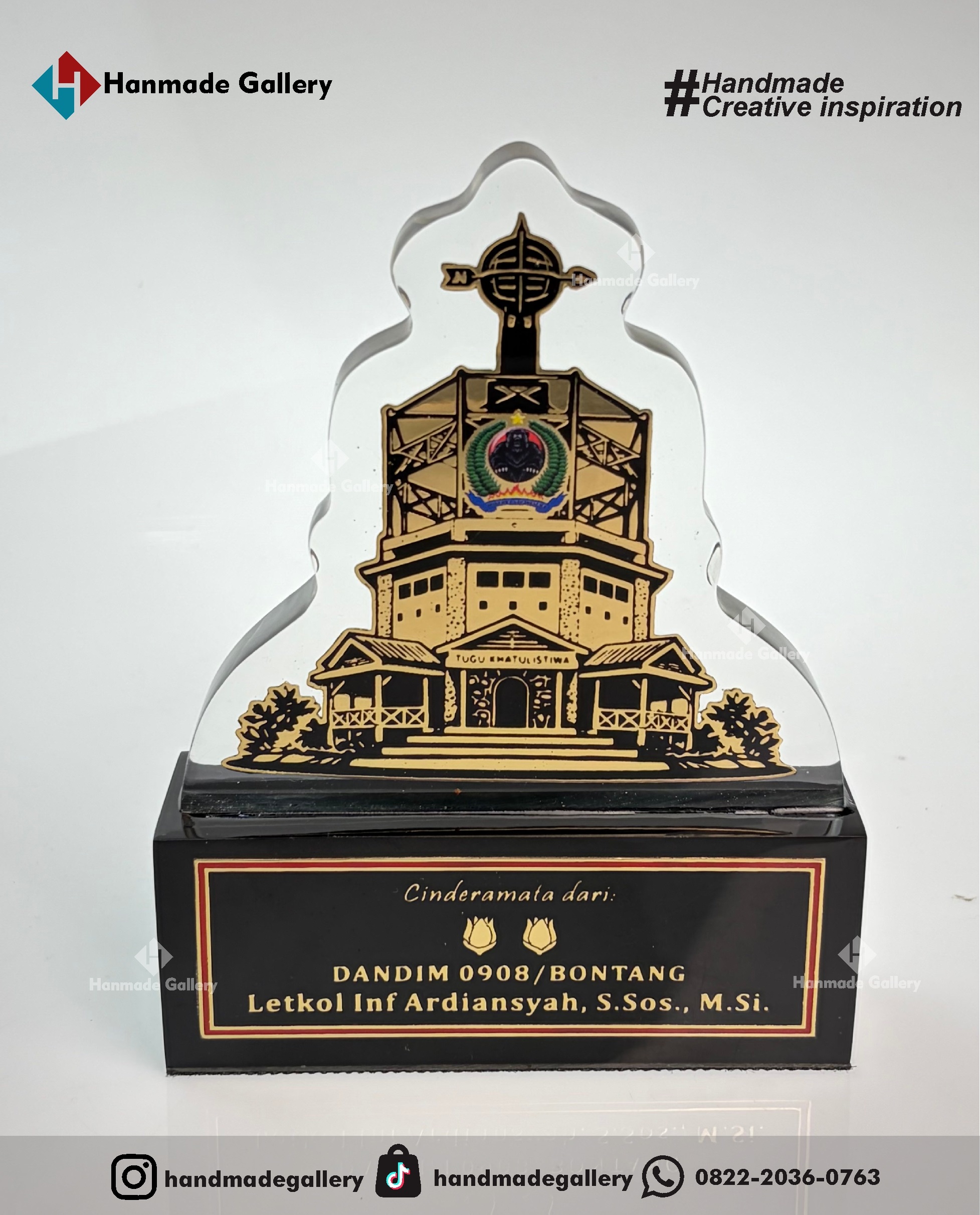 eskripsi Produk

Pusat pembuatan plakat kayu, boxs kayu/beludru, plakat fiber/resin, medali, plakat wayang, plakat akrilik, piala dan souvenir wisuda. Untuk model dan bentuk bisa custom, dengan berbagai ukuran. Kami merupakan pengrajin langsung yang berdiri sejak tahun 1989, kami berpengalaman selama lebih dari 30 tahun dalam bidang pembuatan aneka plakat souvenir dan kerajinan.


Keuntungan dari kami:

-Free Disain 

-Bergaransi

-Barang yang Berkualitas

-Pelayanan Cepat 


NB:UNTUK INFORMASI PRODUK BISA KUNJUNGI WEB RESMI KAMI.


HARGA DIATAS BELUM TERMASUK BOXS EKLUSIF


Mohon konfirmasi sebelum melakukan pembelian.


Hubungi kami untuk konsultasi.


#hargaplakatakrilik #plakatwisuda #plakatmurah #hargaplakatkayu #plakatharga #plakatmarmer #plakattimah #pialaacrylic #boxplakat #pembuatanplakat #plakatakrilikwisuda #hargapialaakrilik #buatplakat #plakatpiala #akrilikplakat #plakatseminar #plakatkuningan #plakatwedding #plakatakrilikharga #akrilikwisuda #plakatwisudaakrilik #plakatkayumurah #hargaplakatmurah #hargaplakatwisuda #plakatsouvenir #hargapembuatanplakat #plakatkayumurah #plakat
1080/3000
Informasi Penjualan